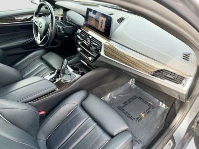 2021 BMW 5 Series — photo 14 view