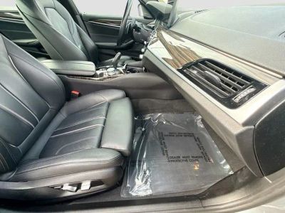 2021 BMW 5 Series — photo 15 view