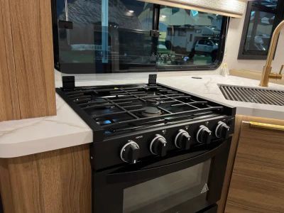 2027 Thor Motor Coach CHATEAU — photo 14 view