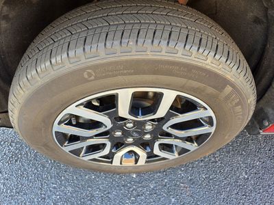 2023 Ford Maverick — photo 10 view