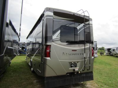 2022 Thor Motor Coach MAGNITUDE - Photo 26