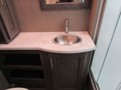 2022 Thor Motor Coach MAGNITUDE - Photo 13
