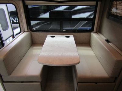2022 Thor Motor Coach MAGNITUDE - Photo 9