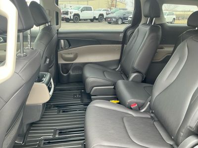 2026 Kia Carnival - Photo 17