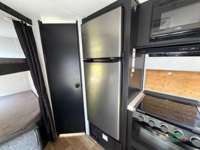 2022 Forest River RV Cherokee Grey Wolf — photo 34 view