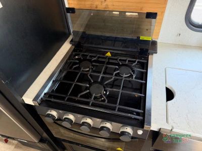 2022 Forest River RV Cherokee Grey Wolf — photo 18 view