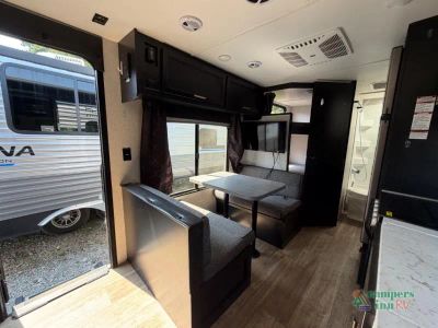 2022 Forest River RV Cherokee Grey Wolf — photo 9 view