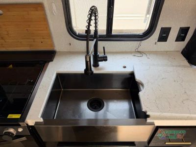 2022 Forest River RV Cherokee Grey Wolf — photo 16 view