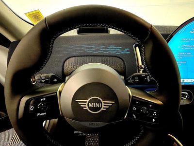 2025 MINI Countryman - Photo 12