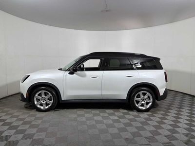 2025 MINI Countryman - Photo 3