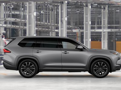 2026 Toyota Grand Highlander Hybrid - Photo 14