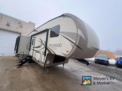 2018 Forest River RV Rockwood Signature Ultra Lite - Photo 1