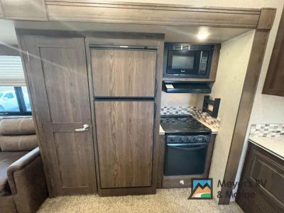 2018 Forest River RV Rockwood Signature Ultra Lite - Photo 13