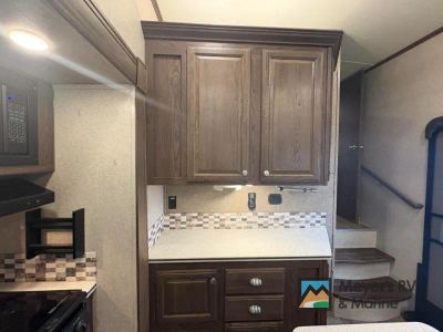 2018 Forest River RV Rockwood Signature Ultra Lite - Photo 16