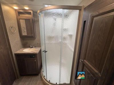 2018 Forest River RV Rockwood Signature Ultra Lite - Photo 34