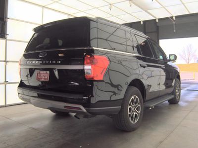 2024 Ford Expedition — side profile view