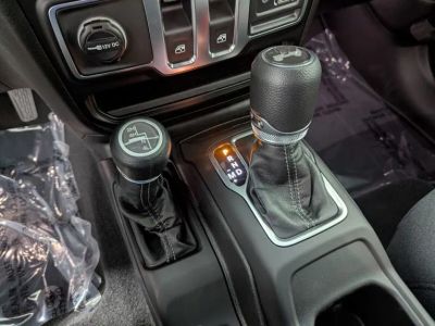 2026 Jeep Wrangler — photo 24 view