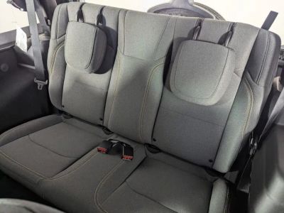 2026 Jeep Wrangler — photo 13 view