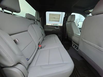 2026 Chevrolet Silverado 3500HD — photo 8 view