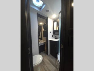 2022 Coachmen Freedom Express - Photo 17