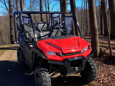 2025 Honda Pioneer 1000-5 - Photo 2