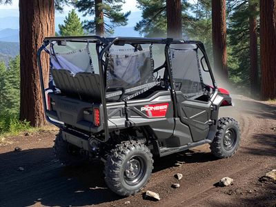 2025 Honda Pioneer 1000-5 - Photo 5