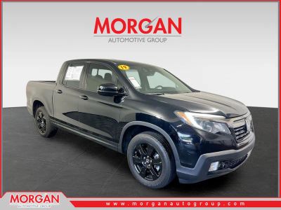 2019 Honda Ridgeline Black Edition in Crystal Black Pearl — front three-quarter view