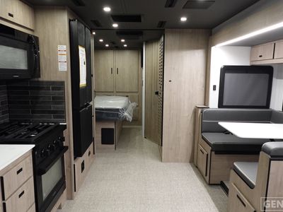 2026 Grand Design Lineage Series F - Photo 5
