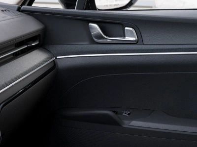 2026 Kia K5 — photo 25 view