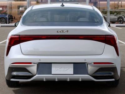 2026 Kia K5 — photo 13 view
