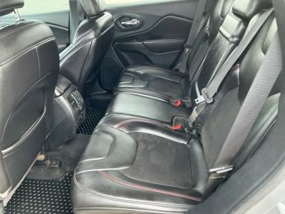 2019 Jeep Cherokee - Photo 16