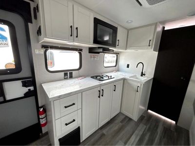 2026 Jayco Jay Flight SLX - Photo 8