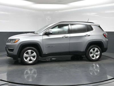 2019 Jeep Compass — rear three-quarter view