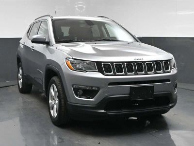 2019 Jeep Compass — detail view