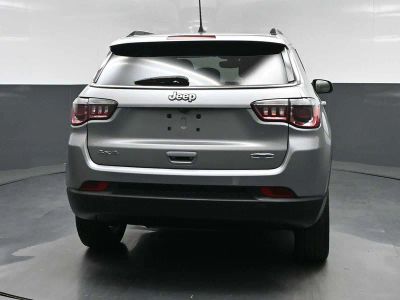 2019 Jeep Compass — side profile view