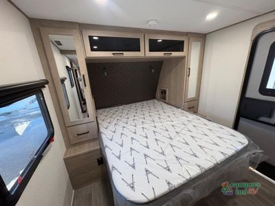 2026 Grand Design Imagine XLS - Photo 33