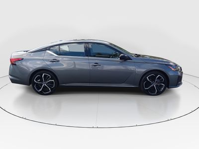 2024 Nissan Altima - Photo 8