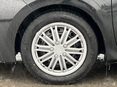 2017 Toyota Corolla - Photo 28