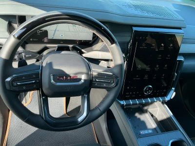 2026 GMC Acadia — photo 15 view
