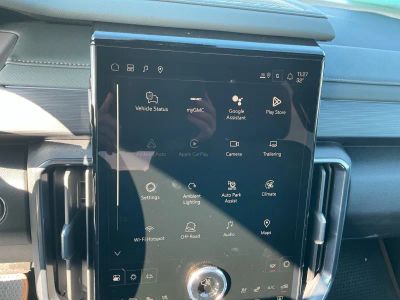 2026 GMC Acadia — photo 12 view