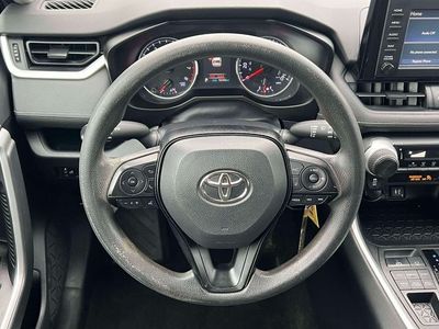 2019 Toyota RAV4 - Photo 17