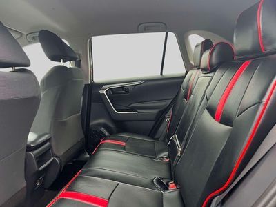 2019 Toyota RAV4 - Photo 15