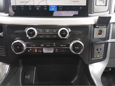 2023 Ford F-150 Lightning - Photo 21