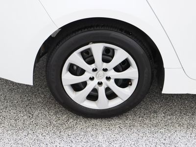 2025 Toyota Corolla FWD - Photo 6