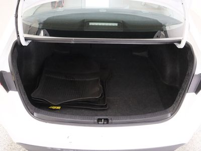 2025 Toyota Corolla FWD - Photo 28