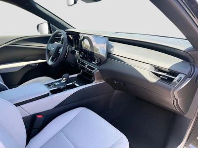 2026 Lexus RX — photo 15 view