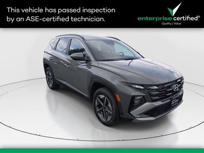 2025 Hyundai Tucson SEL AWD — front three-quarter view