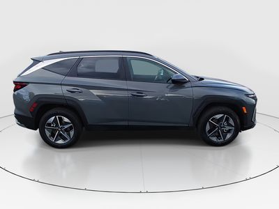 2025 Hyundai Tucson — photo 8 view