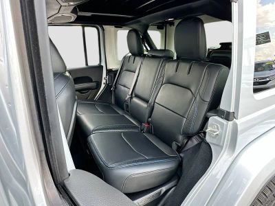 2024 Jeep Wrangler — photo 24 view