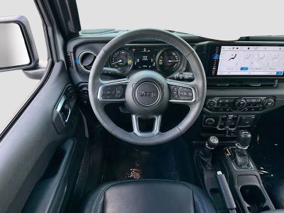 2024 Jeep Wrangler — photo 22 view
